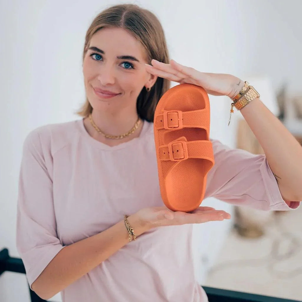 SCANDIWEAR Sensole™ | Ergonomiske sandaler som lindrer smerte