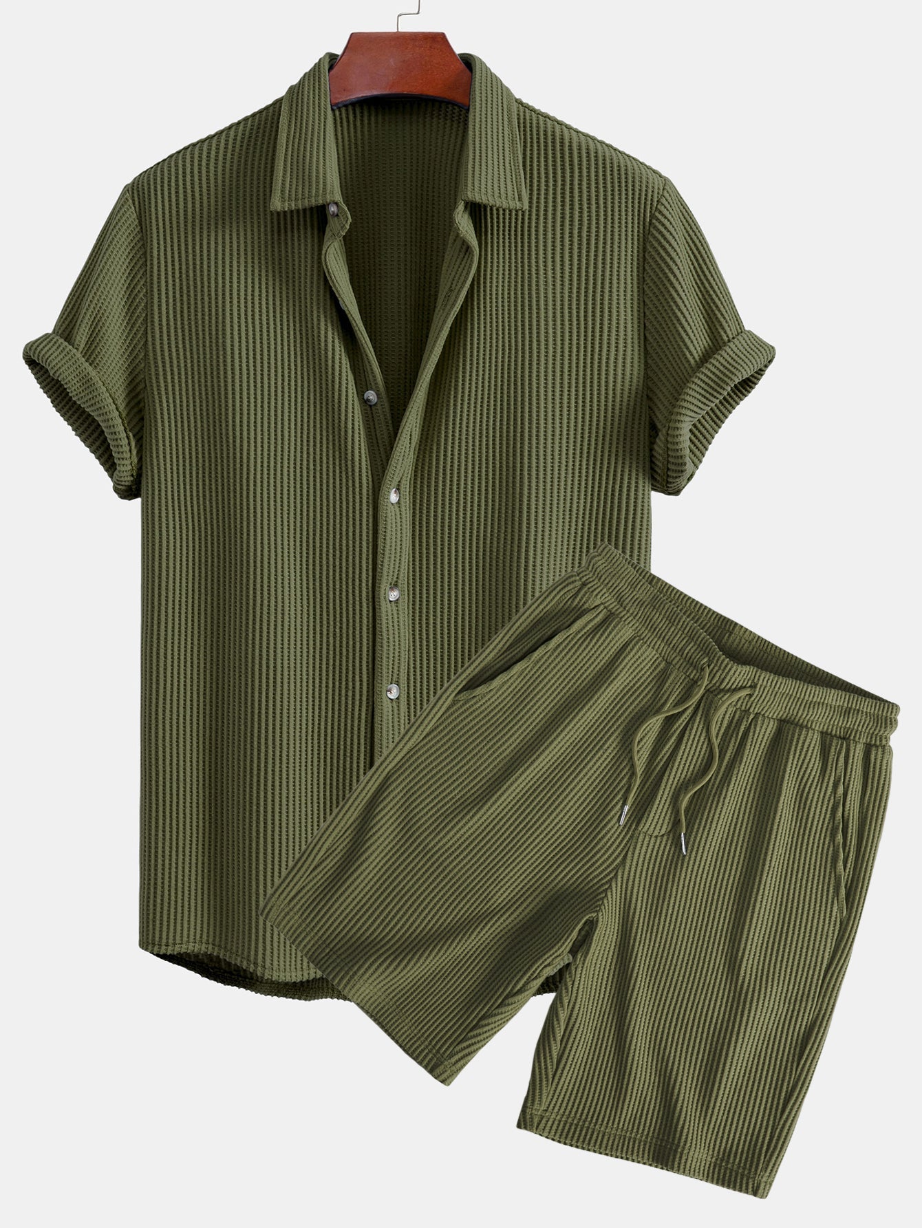Vaffel-knappet skjorte og trekkkoord vaffelshorts