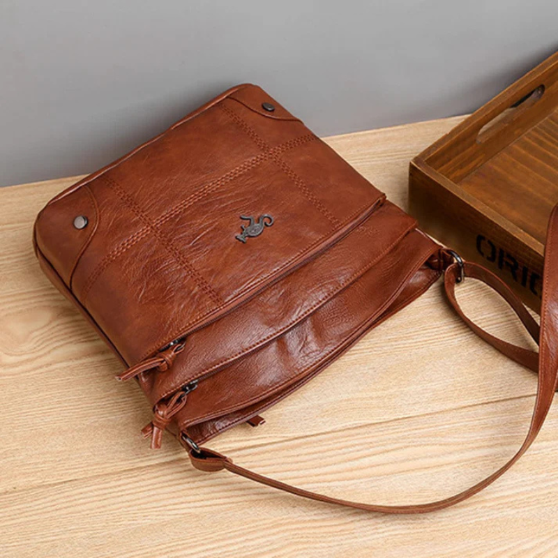 Lær Kenguru Pin Crossbody Bag