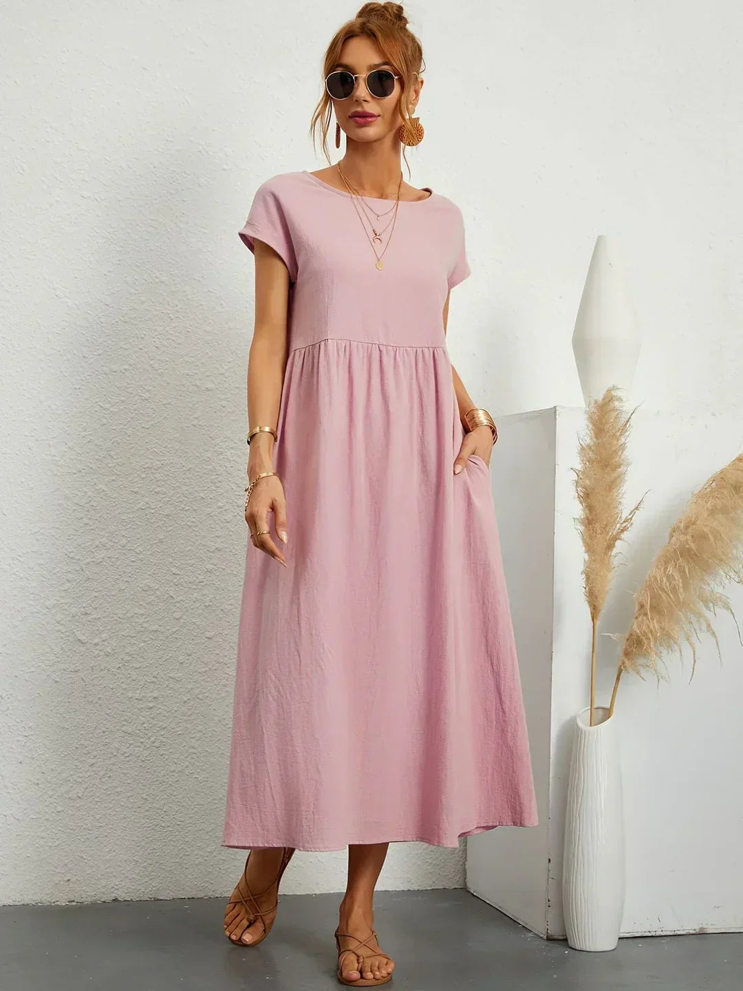 HEIKE™ – Flytende midikjole av tidløs eleganse