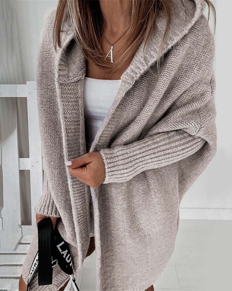 Ensfarget cardigan med flaggermushette