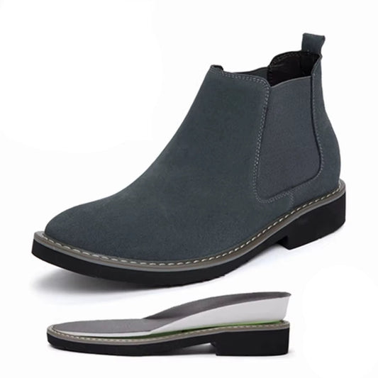 Høydeøkende Herreboots i Semsket Skinn – Chelsea-inspirerte Ankelstøvler med Skjult Hælløft på 6 cm