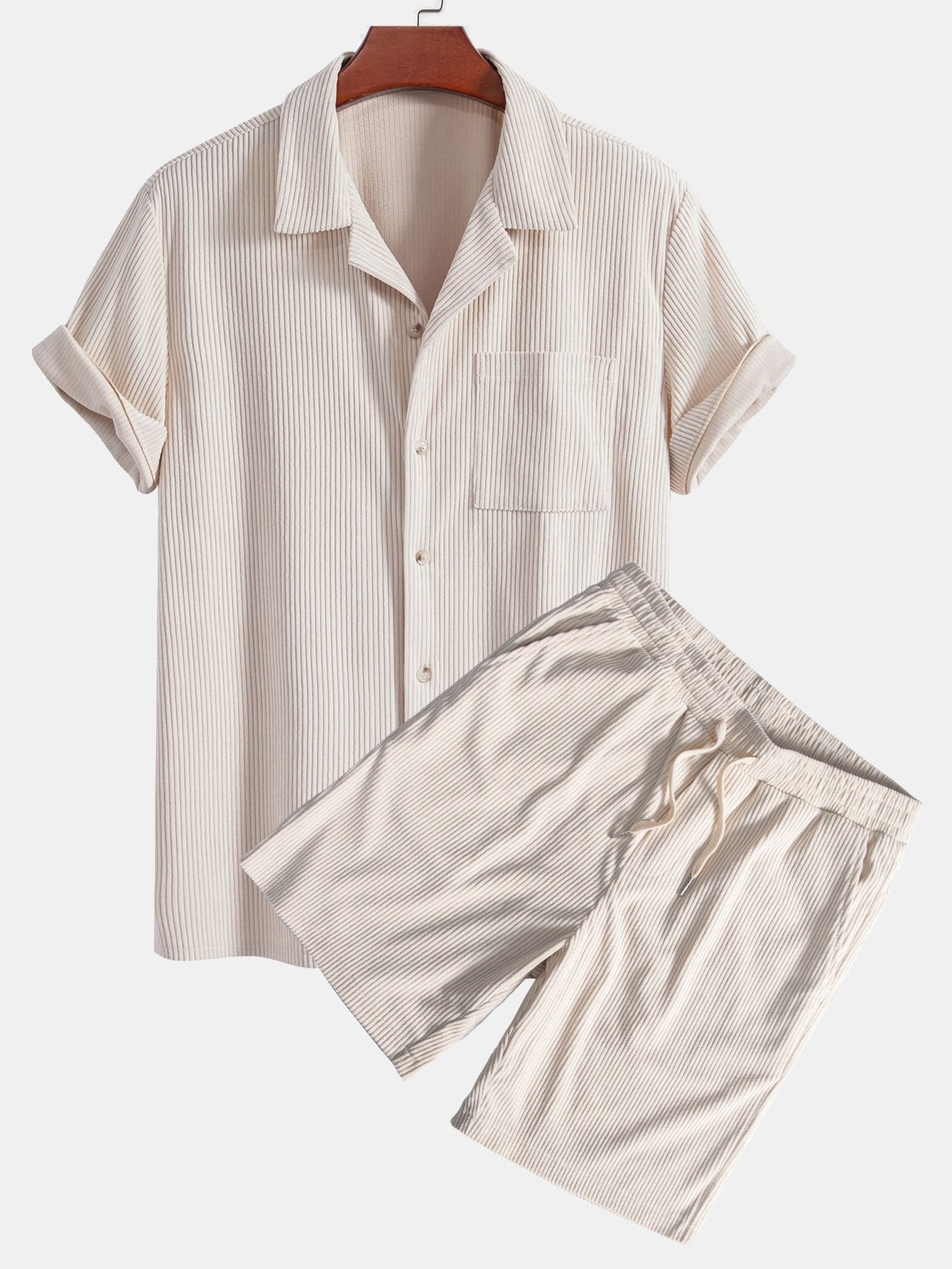 Kortermet korduroy cubansk skjorte og shorts